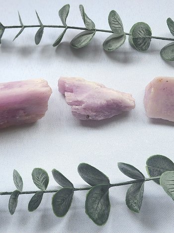 Raw Kunzite