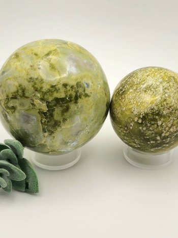 Serpentine Spheres